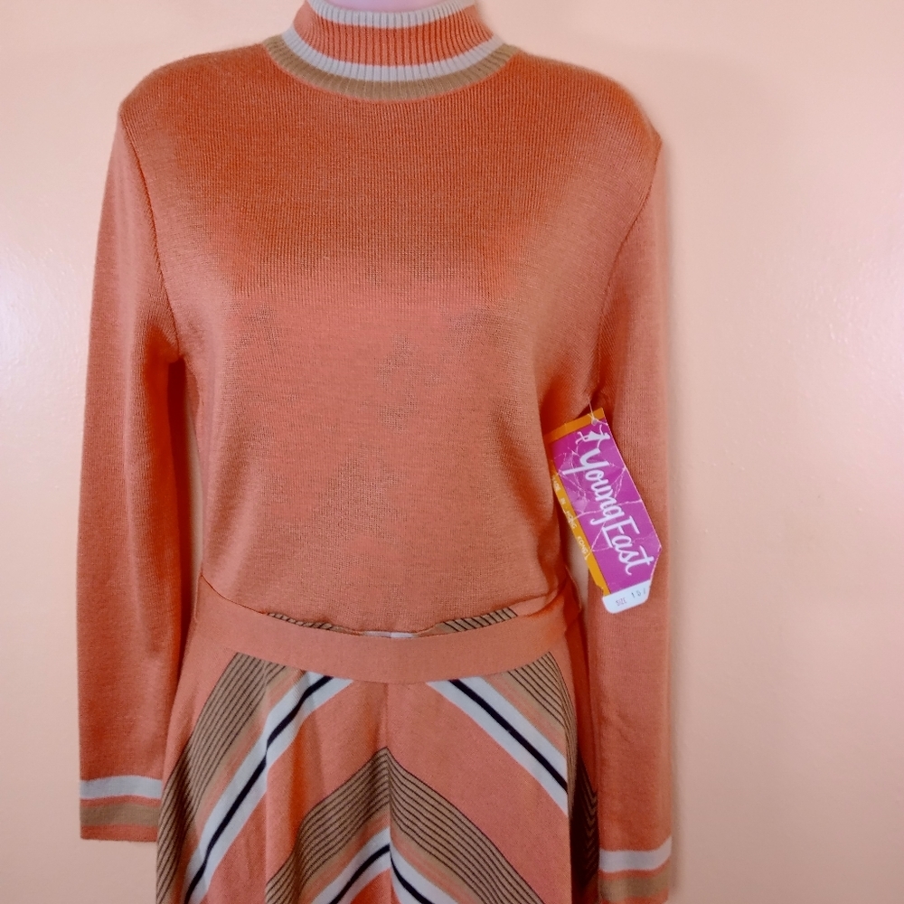 Young East Coral Stripe Mock Neck Sweater Dress Women 15/16 M Vintage Deadstock